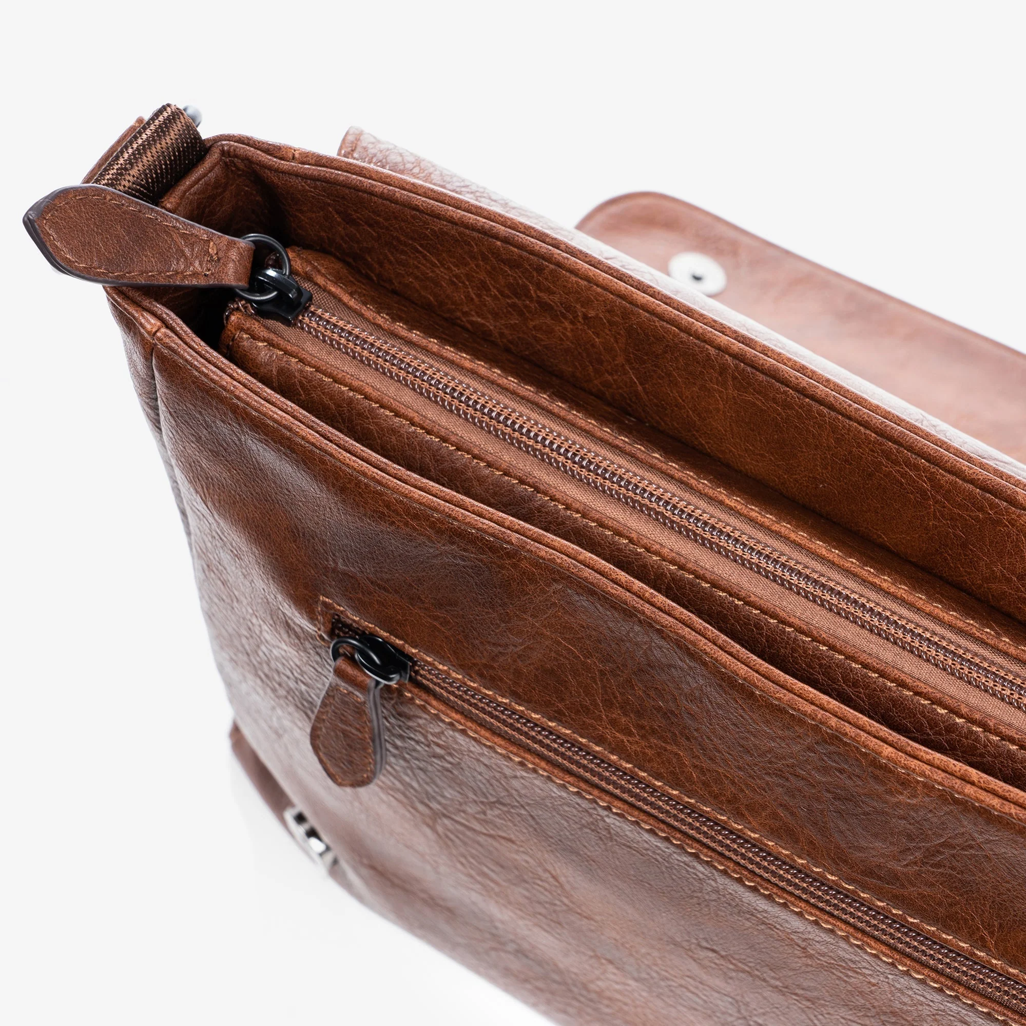 Bolso grande para hombre, Colección rustic. Porta ordenador 15.3" - Image 5