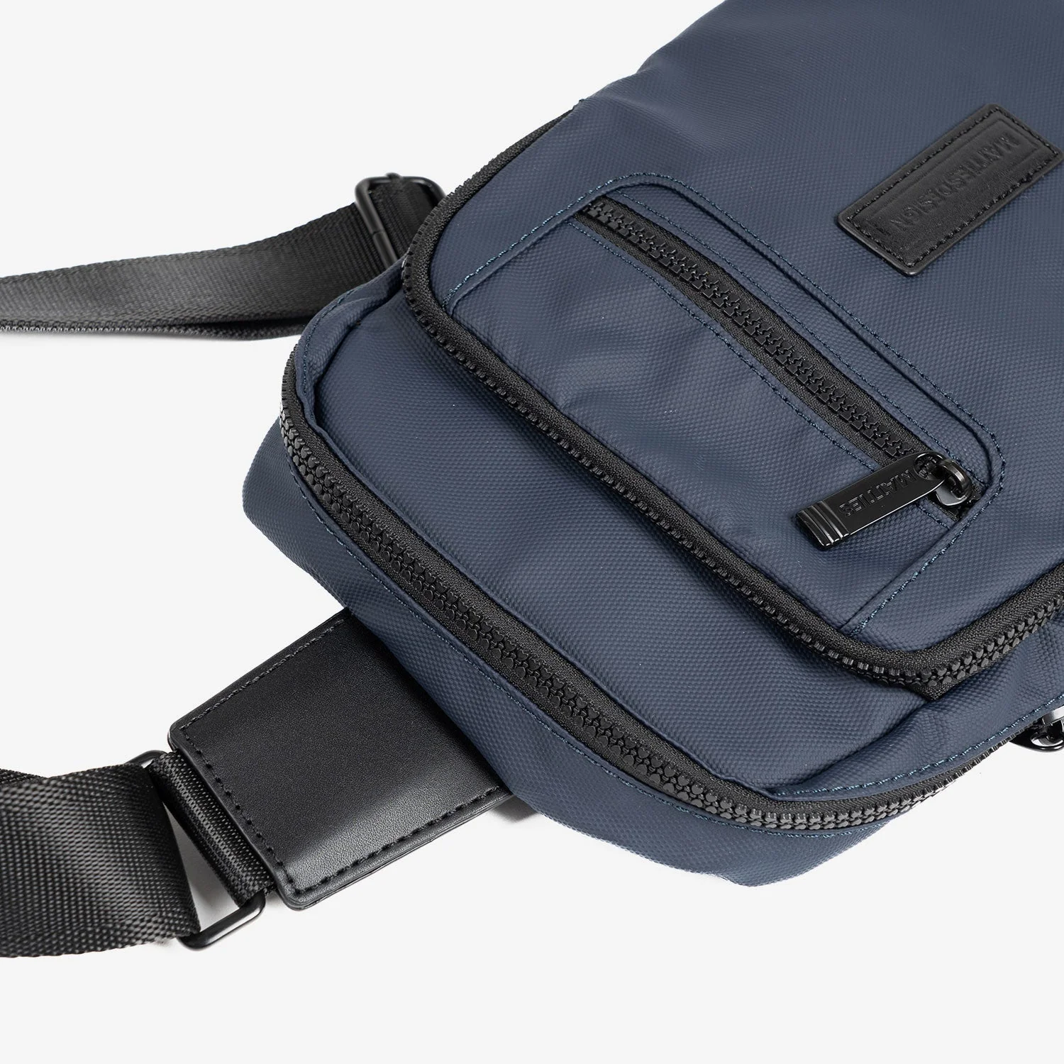 BOLSO BANDOLERA PARA HOMBRE, COLECCIÓN COATED NYLON. 19x27x7.5 cm - Image 6